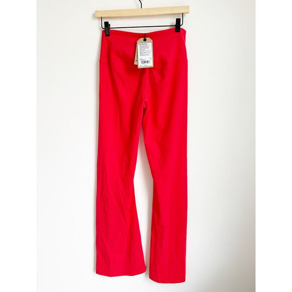NWT prAna Luxara Flare Pant Carmine Red Medium Legging - Picture 2 of 6